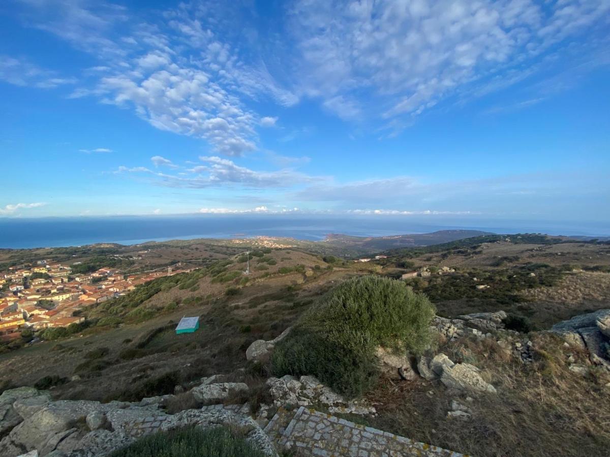 Sardegna Appartamenti, Via Sedini Trinità dʼAgultu Exterior foto